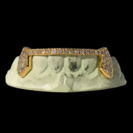 Custom 6 Teeth One Row Diamond Bar with Diamond Tip Extended Fangs Gold Grillz