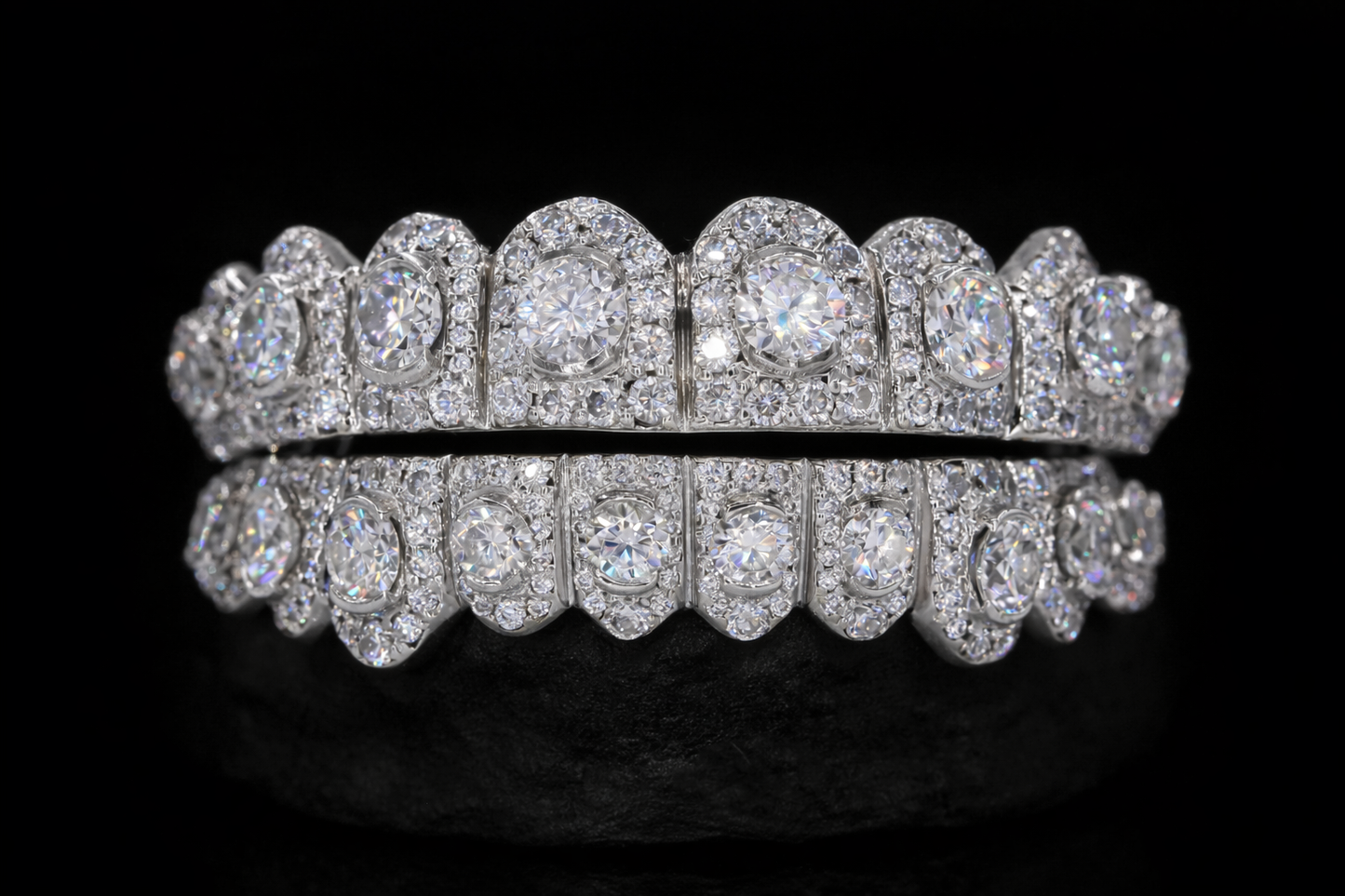 VVS Moissanite Diamond Grillz Pointer Stone Center