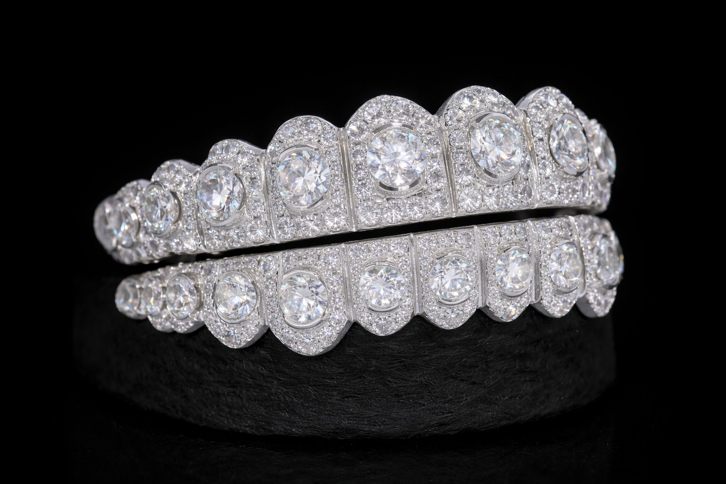 VVS Moissanite Diamond Grillz Pointer Stone Center