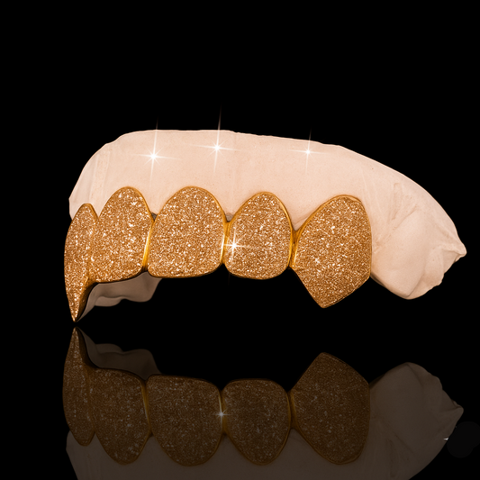 Custom 2:2 Teeth Diamond Dust Grillz With Extended Fangs Gold Grillz