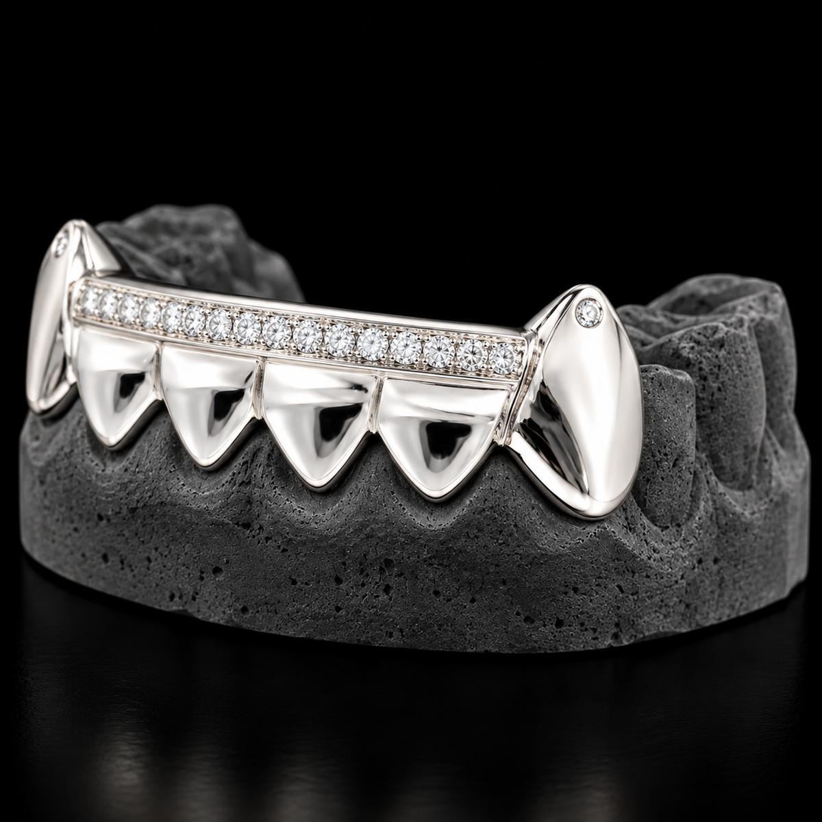 Silver 6-tooth diamond bar grillz with pointed teeth and single diamond fangs