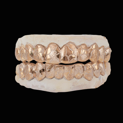 Custom Nugget Style Design Outline Gold Grillz