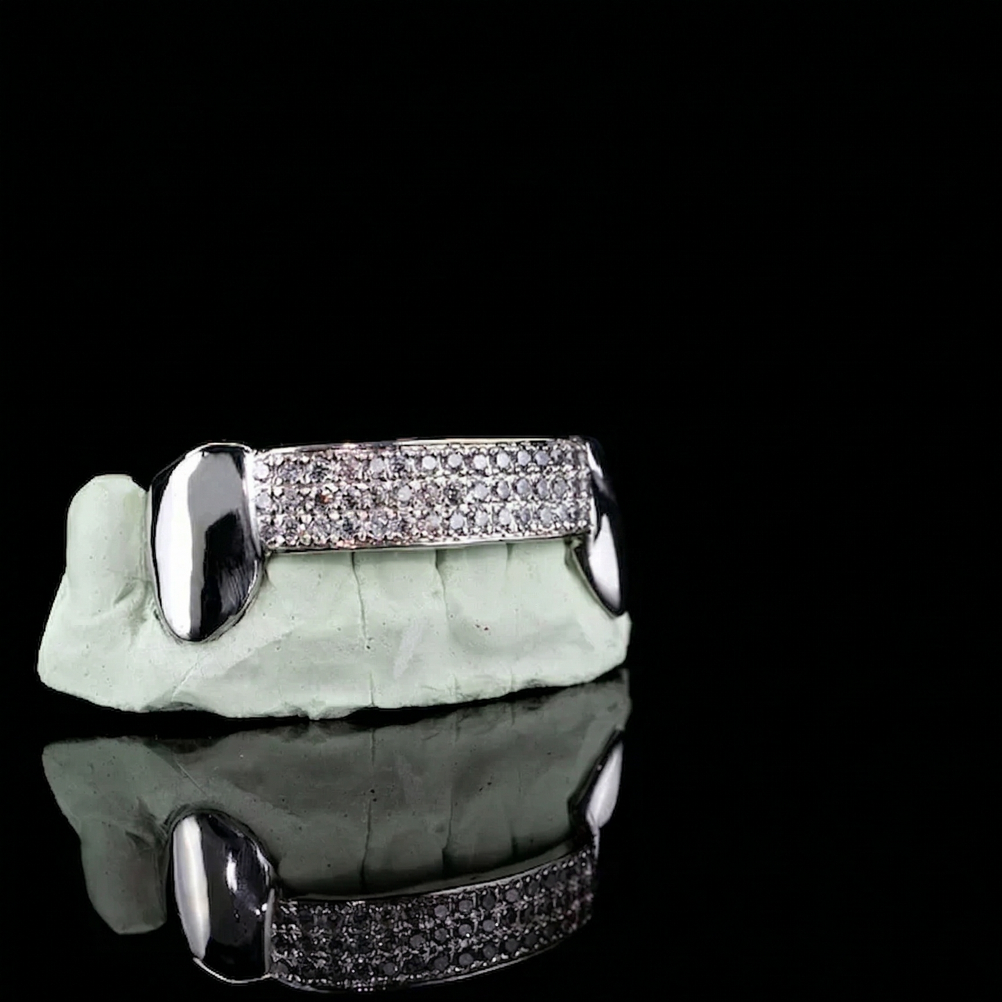 CUSTOM THREE ROW DIAMOND BAR GOLD GRILLZ