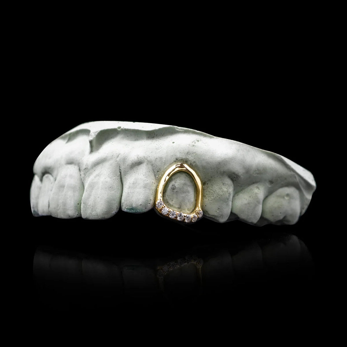 Iced Tip Single Teeth Grillz