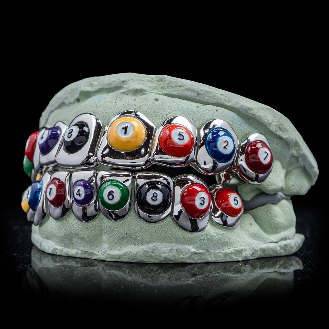 8-Ball Pool Grillz – high-quality enamel grillz with striking 8-ball motif, ideal for a refined, contemporary style.