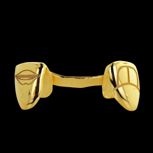 Engraved Teeth With Short Bar