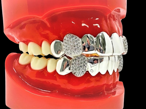 Custom-fit Moissanite Solid 925 Sterling Silver Iced out FANGS Honey Comb Grillz - TYS GRILLZ