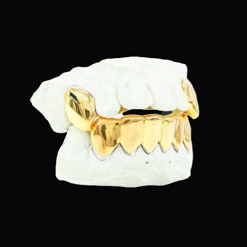 Custom 4 Teeth Fangs Top On 6 Teeth Bottom Gold Grillz
