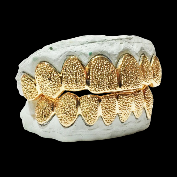 Upper and lower 8-piece 18K gold plated diamond dust cut teeth grillz